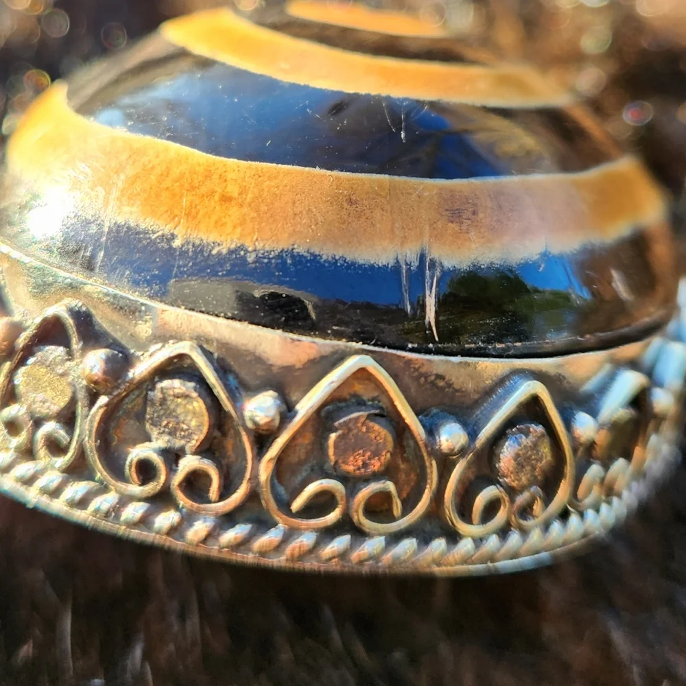 ✨️ Black and Brown Adjustable Modern Ring. Only one available ✨️ - Picture 6 of 17
